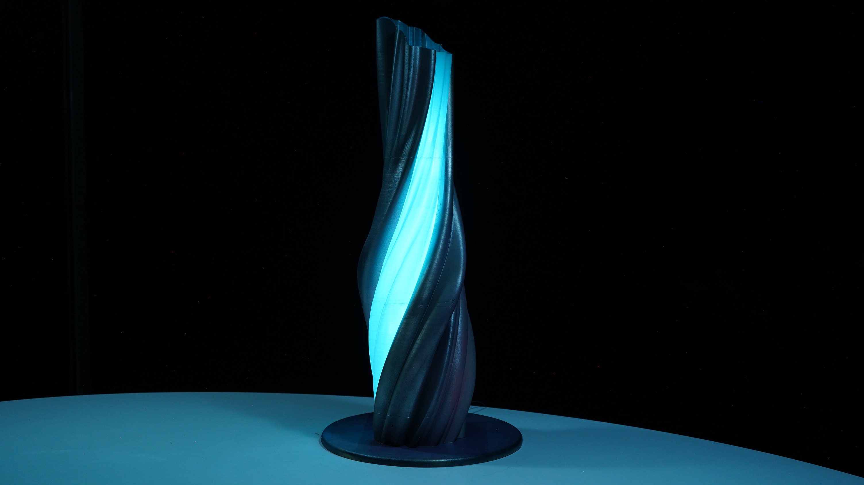 HALO LAMP - OG